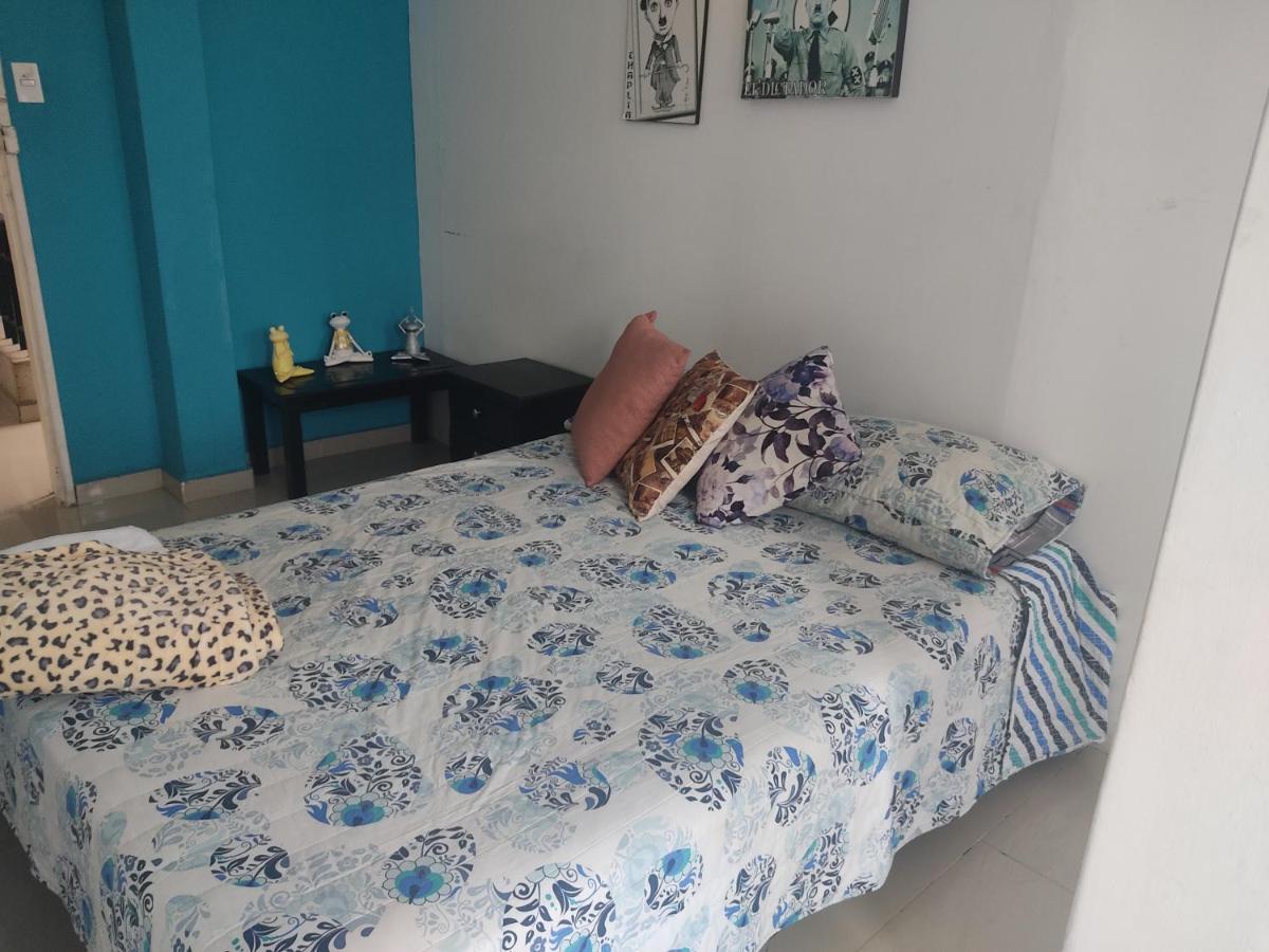 Hostal Komfort Medellín Buitenkant foto
