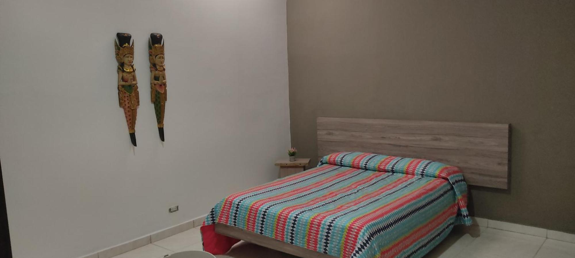 Hostal Komfort Medellín Buitenkant foto
