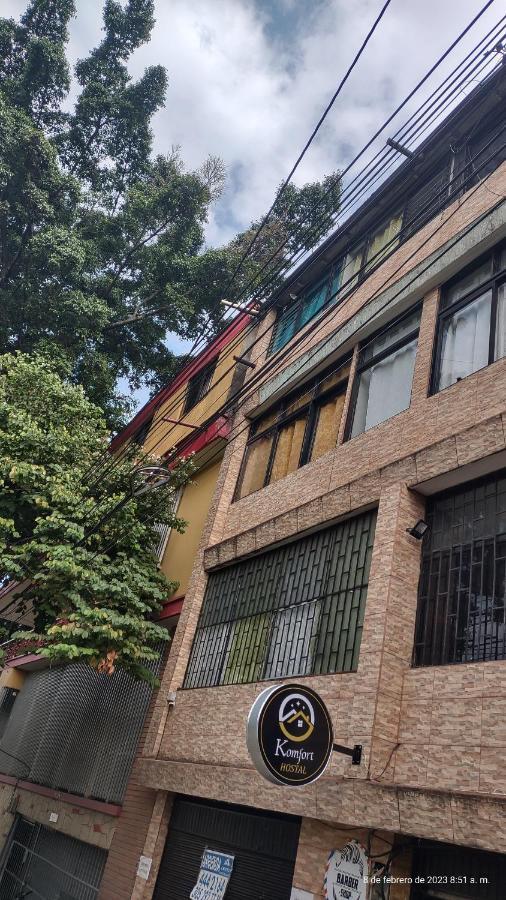 Hostal Komfort Medellín Buitenkant foto