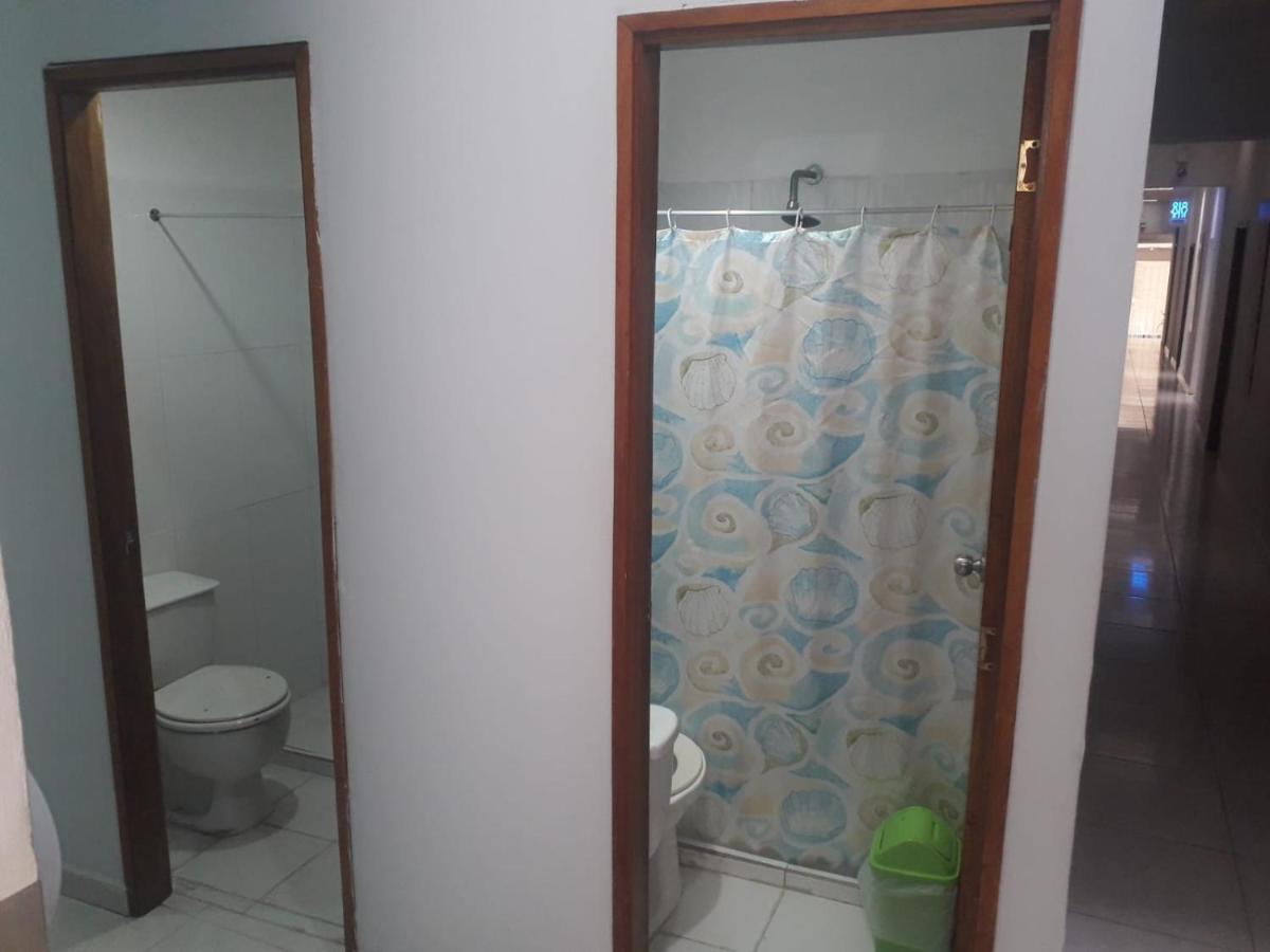 Hostal Komfort Medellín Buitenkant foto