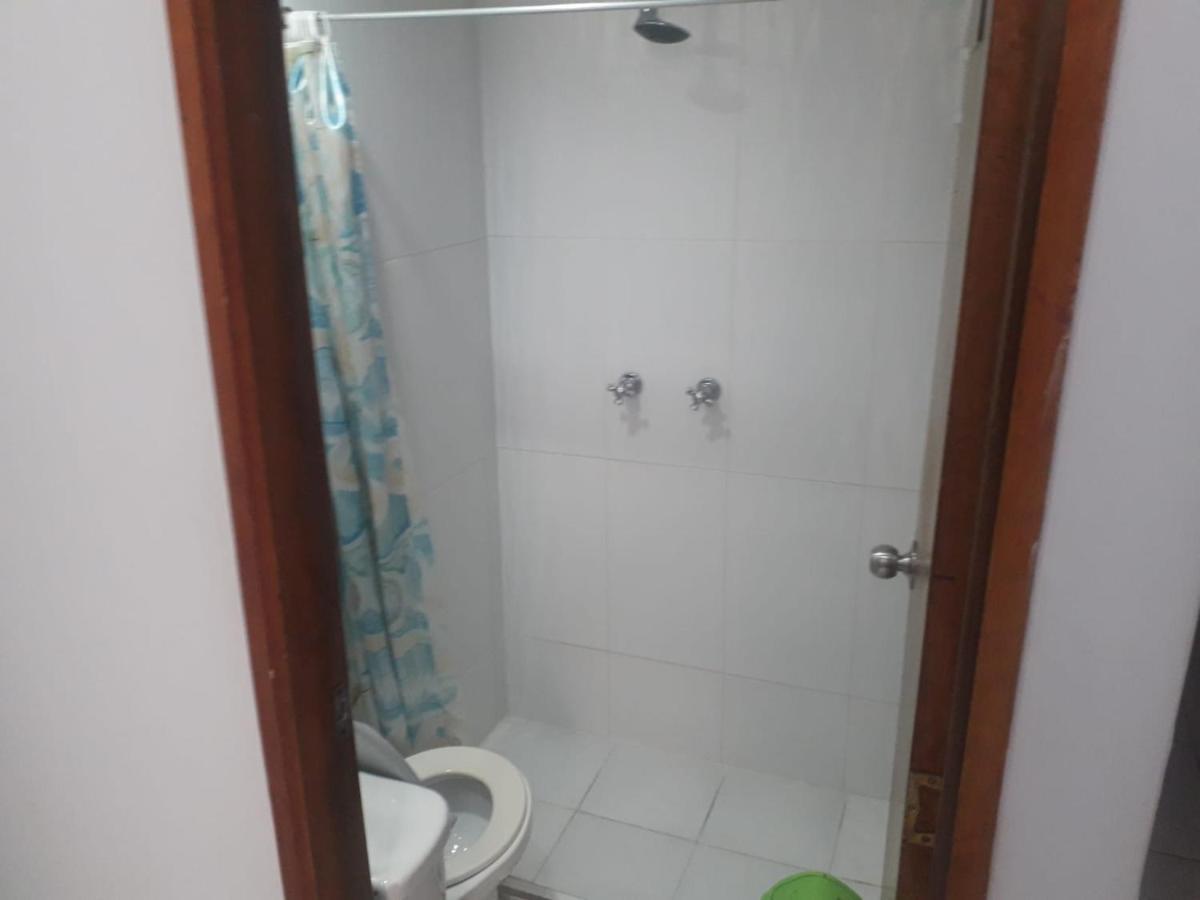 Hostal Komfort Medellín Buitenkant foto